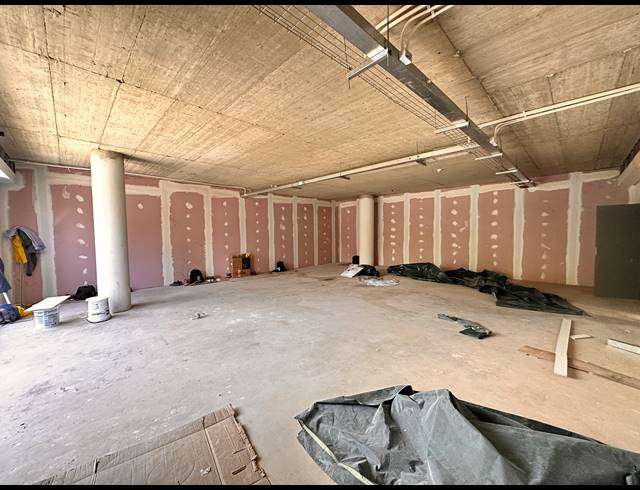 125M² OFFICE TO LET IN MELROSE ESTATE